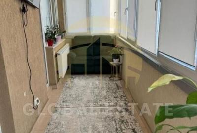 Apartament cu 3 camere decomandat în Berceni