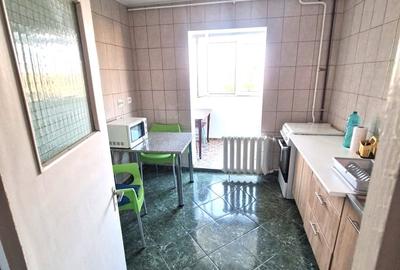 Apartament semidecomandat în Veteranilor