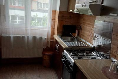 Apartament cu 2 camere decomandat în Central - 2
