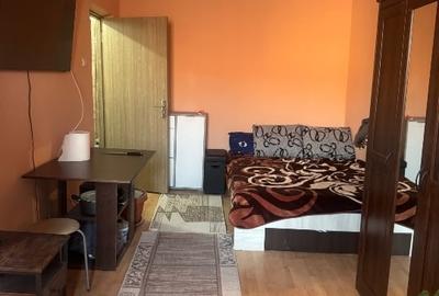 Garsonieră decomandată, mobilată în Freidorf