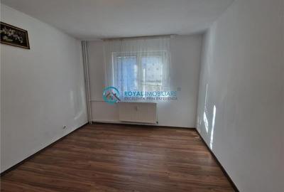 Apartament cu 3 camere semidecomandat în Nord - 8