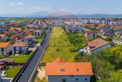 Teren Construcții intravilan de 885 mp, în Central - 7
