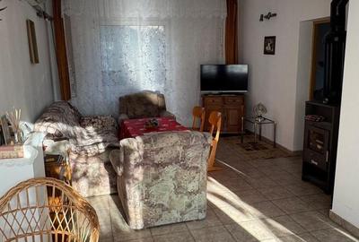 Casă cu 3 camere în Hideaga