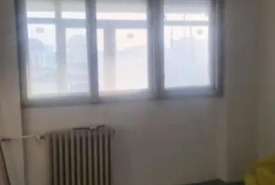 Apartament cu 3 camere decomandat în Doamna Ghica