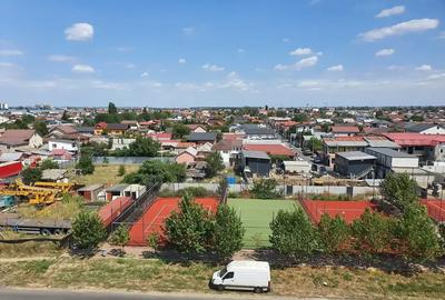 Apartament cu 2 camere decomandat în Titan