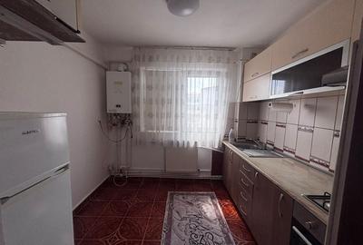 Apartament cu 2 camere în Micro 3