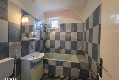 Apartament cu 3 camere în Central - 1