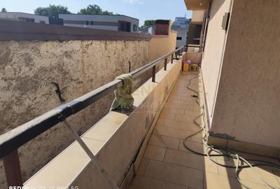Apartament cu 4 camere decomandat, mobilat în Sud - 12