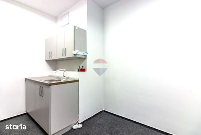 Spațiu comercial, de 245 mp, în Titan