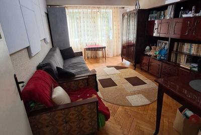 Apartament cu 2 camere decomandat în Exterior Vest