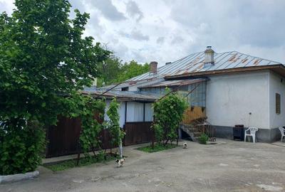 Casă cu 4 camere în Central - 4