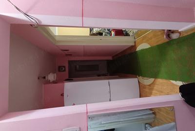 Apartament cu 3 camere decomandat în Micro 38