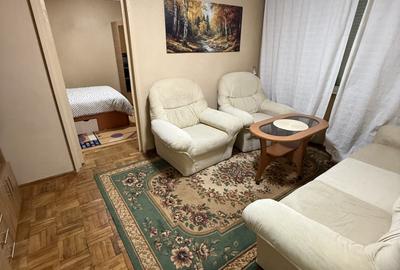 Apartament cu 2 camere semidecomandat, mobilat în Micro 19 - 1