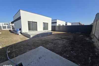 Casă cu 3 camere cu Teren 350 Mp în Berceni - 1