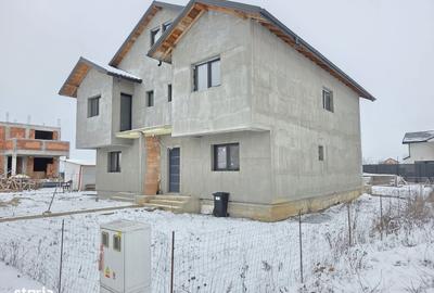 Casă cu 4 camere în Central - 5