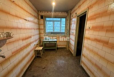 Apartament cu 3 camere semidecomandat în Crângași - 3