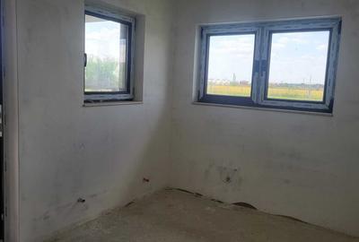 Casă cu 3 camere în Cihei - 1