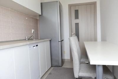 Apartament cu 2 camere decomandat în Exterior Vest