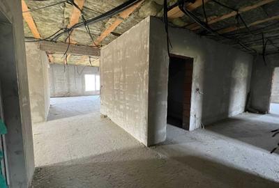 Casă cu 3 camere în Reghin - 3