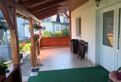 Casă cu 4 camere în Bursuceni