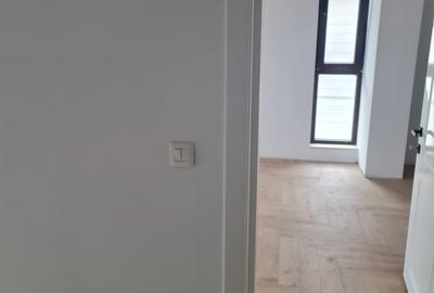 Casă cu 4 camere cu Garaj în Exterior Est - 6