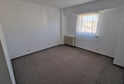 Apartament cu 2 camere decomandat în P-ța Unirii - 8