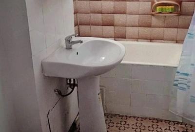 Apartament cu 2 camere semidecomandat în Teiul Doamnei