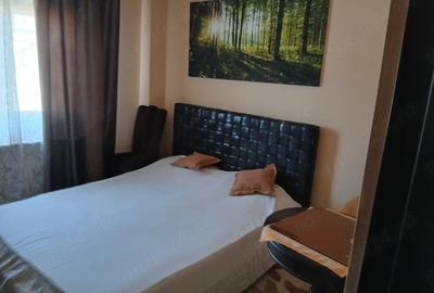 Apartament cu 4 camere decomandat în Găești - 4