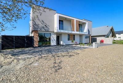 Duplex cu 4 camere cu Teren 230 Mp în Berceni - 1
