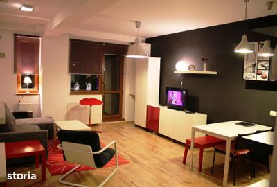 Apartament cu 2 camere decomandat în Băneasa