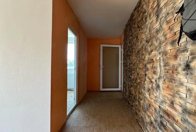 Casă cu Teren 1260 Mp în Făcăeni