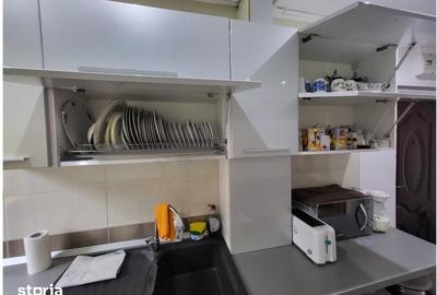Apartament cu 3 camere decomandat în Turnișor