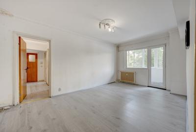 Apartament cu 3 camere decomandat în Lujerului