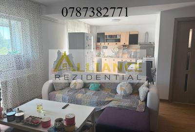 Apartament cu 2 camere decomandat în Apărătorii Patriei