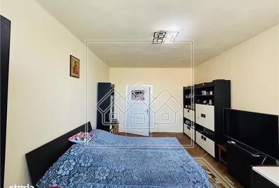 Casă cu 4 camere în Piața Cluj - 2