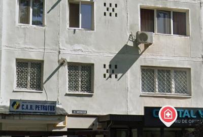 Apartament cu 2 camere nedecomandat în Central