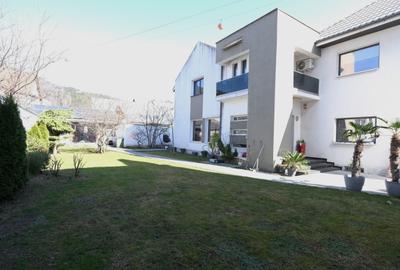 Casă individuală cu 26 camere cu Canalizare în Ultracentral - 17