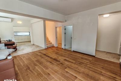 Casă cu 5 camere cu Teren 209 Mp în Tei