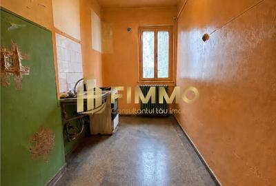 Apartament cu 3 camere semidecomandat în Sud - 5