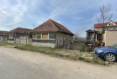 Casă cu 4 camere în Cărăndeni - 4