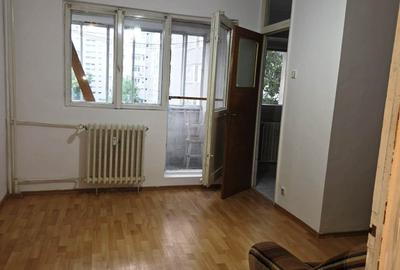 Garsonieră semidecomandată în 13 Septembrie - 2