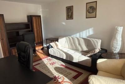 Apartament cu 2 camere decomandat în Zorilor
