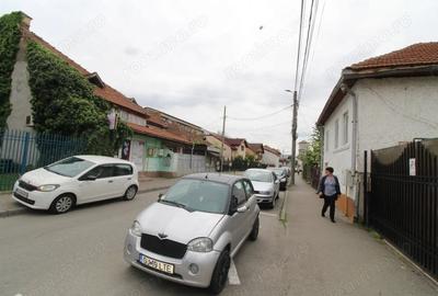 Spațiu comercial, de 75 mp, în Central