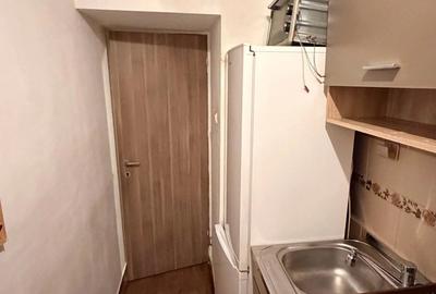 Apartament cu 2 camere semidecomandat în Medicină
