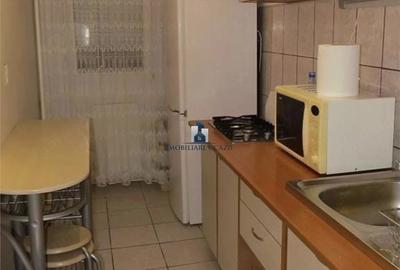 Garsonieră decomandată în Apărătorii Patriei