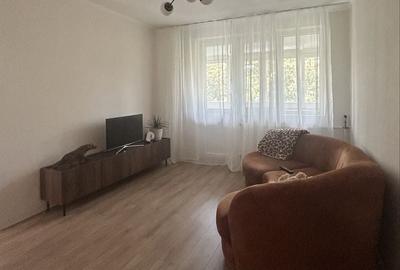 Apartament cu 3 camere în Rogerius