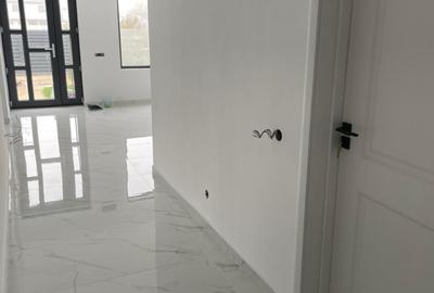 Casă cu 4 camere cu Canalizare în Central - 10