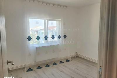 Apartament cu 2 camere decomandat în Narcisa - 3