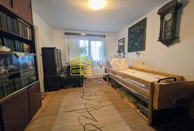 Apartament cu 3 camere decomandat în Dâmbu Pietros