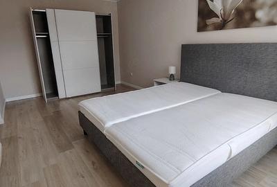 Apartament cu 3 camere semidecomandat în Florești